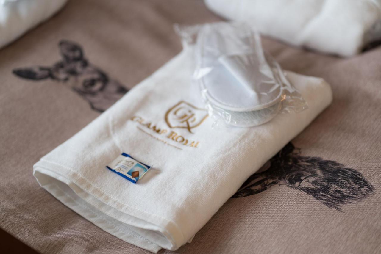 מלון ביאלי דונאייק Glamp Royal מראה חיצוני תמונה